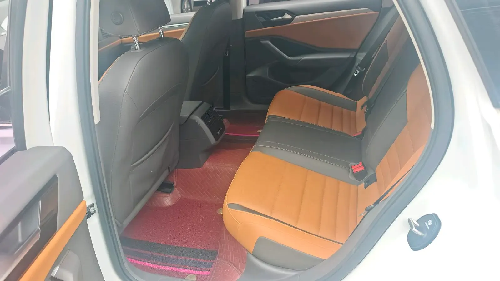 2021 Volkswagen Sagitar 1.2T 116HP L4 7DCT,autocango,china used car exporter,china ev exporter,chinese used car exporter,chinese used ev exporter