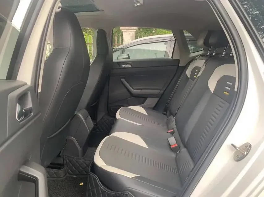 2021 Haval H6 1.5T 169HP L4 7DCT,autocango,china used car exporter,china ev exporter,chinese used car exporter,chinese used ev exporter