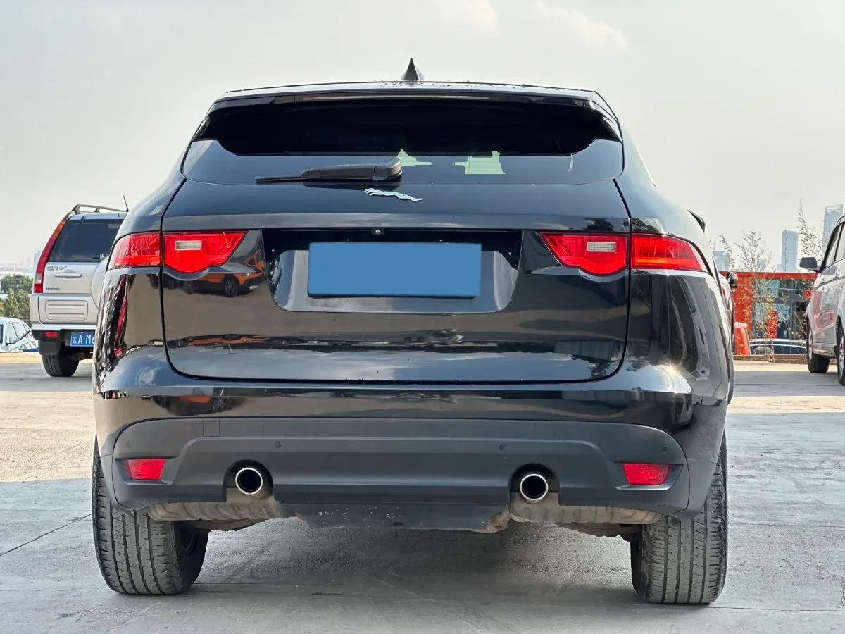 2020 Jaguar F-PACE 2.0T 250HP L4 8AT,autocango,china used car exporter,china ev exporter,chinese used car exporter,chinese used ev exporter
