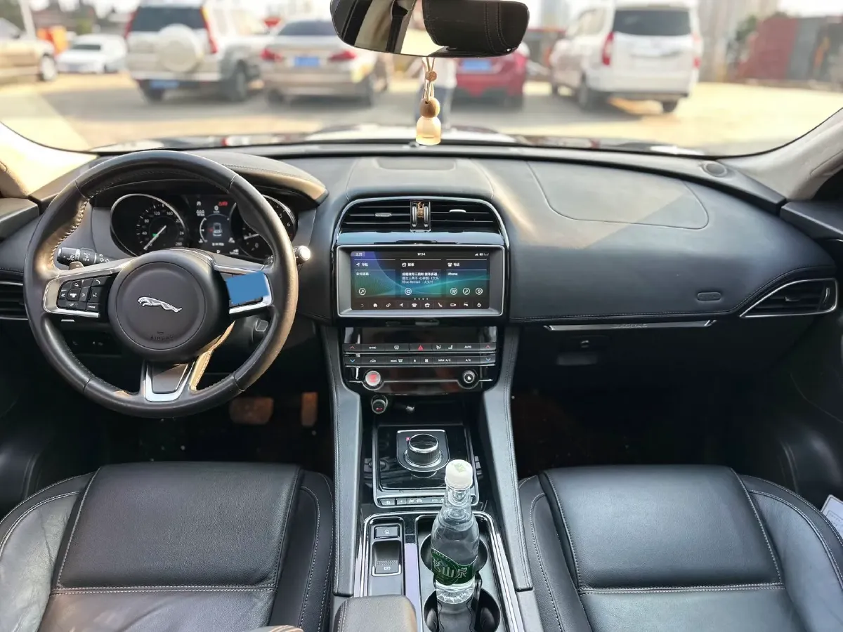 2020 Jaguar F-PACE 2.0T 250HP L4 8AT,autocango,china used car exporter,china ev exporter,chinese used car exporter,chinese used ev exporter