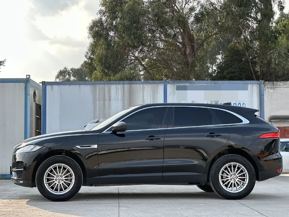 2020 Jaguar F-PACE 2.0T 250HP L4 8AT,autocango,china used car exporter,china ev exporter,chinese used car exporter,chinese used ev exporter
