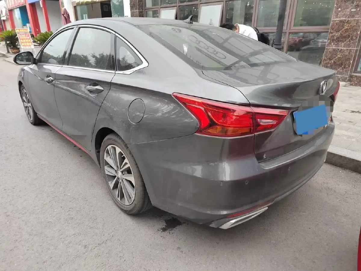 2021 ChangAn Raeton CC 1.5T 180HP L4 7DCT,autocango,china used car exporter,china ev exporter,chinese used car exporter,chinese used ev exporter