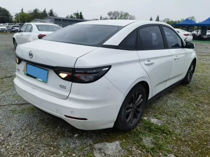 2021 Weltmeister E.5 BEV 49.92KWH,autocango,china used car exporter,china ev exporter,chinese used car exporter,chinese used ev exporter