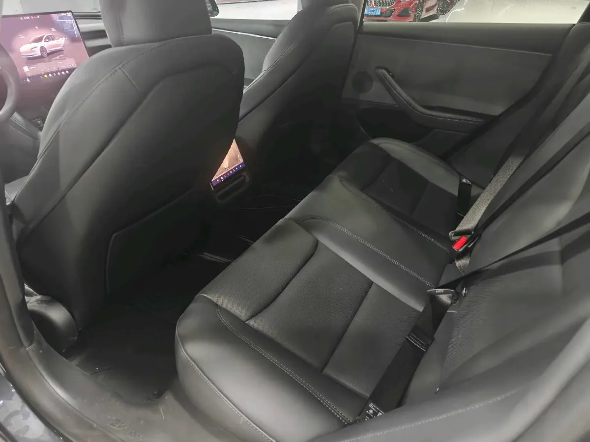 2025 Tesla Model 3 BEV 62.5KWH,autocango,china used car exporter,china ev exporter,chinese used car exporter,chinese used ev exporter