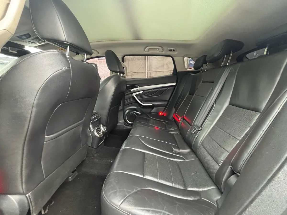 2017 WEY VV7 2.0T 234HP L4 7DCT,autocango,china used car exporter,china ev exporter,chinese used car exporter,chinese used ev exporter