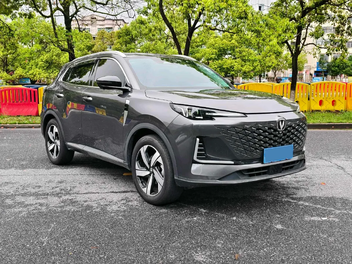 2024 ChangAn CS55 Plus 1.5T 188HP L4 7DCT,autocango,china used car exporter,china ev exporter,chinese used car exporter,chinese used ev exporter