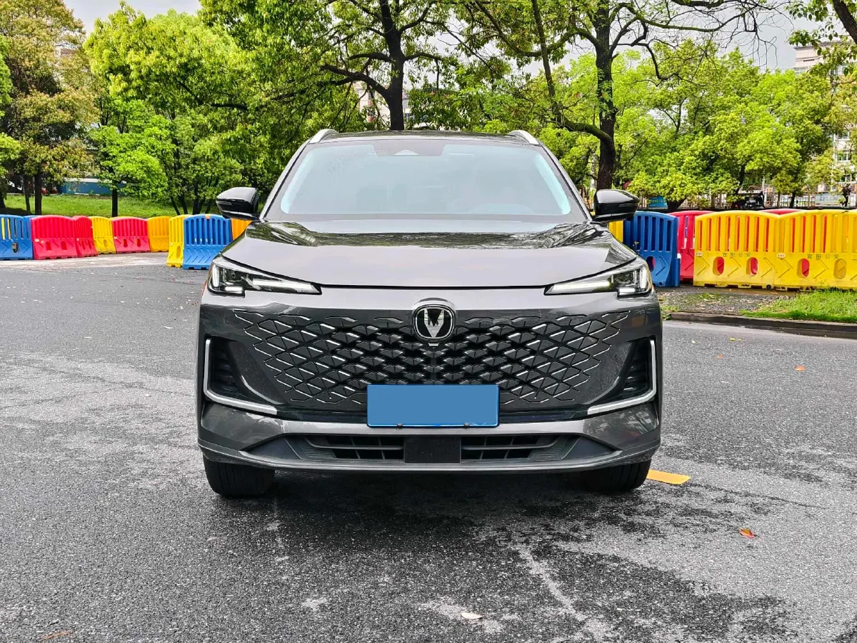 2024 ChangAn CS55 Plus 1.5T 188HP L4 7DCT,autocango,china used car exporter,china ev exporter,chinese used car exporter,chinese used ev exporter