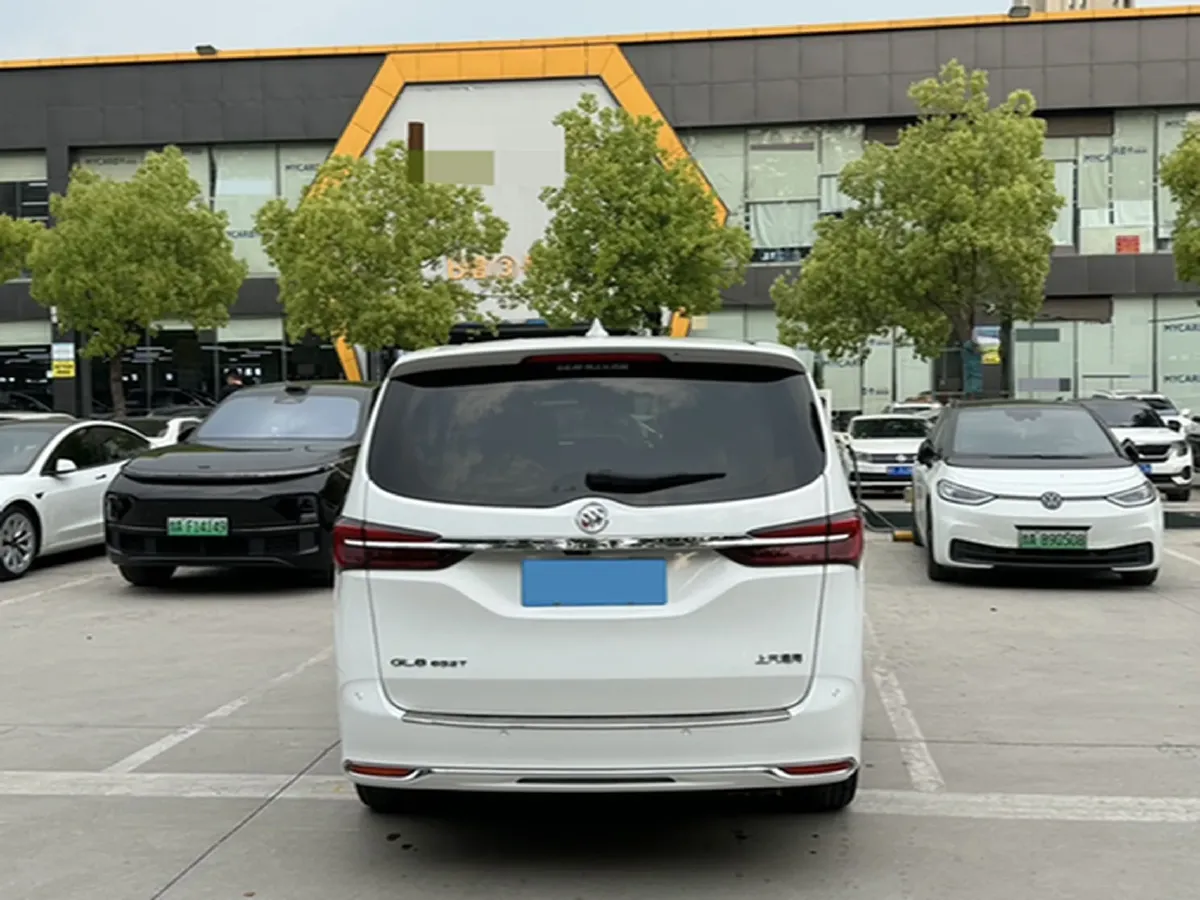2021 Buick GL8 2.0T 237HP L4 9AT,autocango,china used car exporter,china ev exporter,chinese used car exporter,chinese used ev exporter