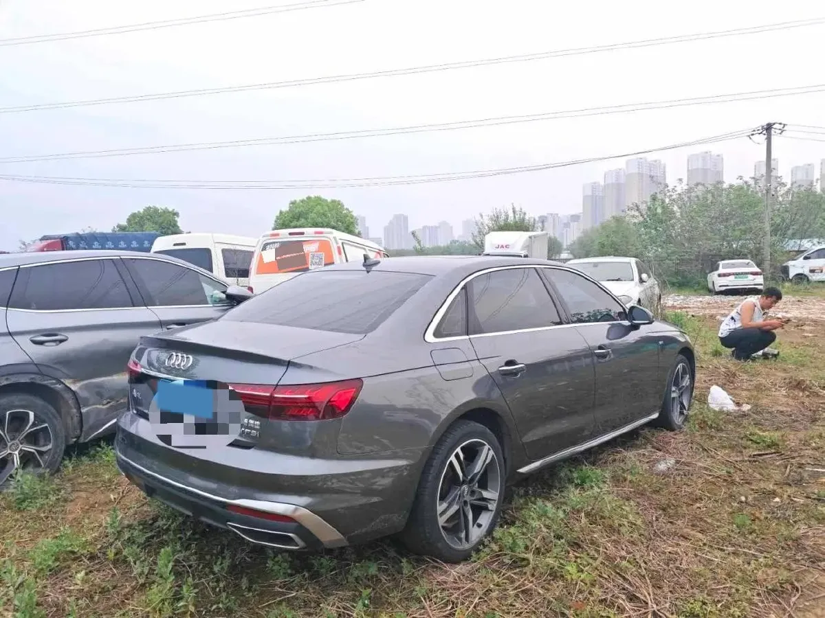 2020 Audi A4L 2.0T 190HP L4 7DCT,autocango,china used car exporter,china ev exporter,chinese used car exporter,chinese used ev exporter