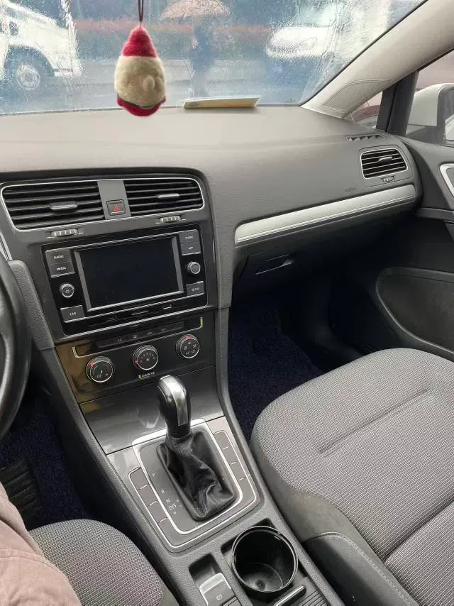 2018 Volkswagen Golf 1.6L 110HP L4 6AT,autocango,china used car exporter,china ev exporter,chinese used car exporter,chinese used ev exporter