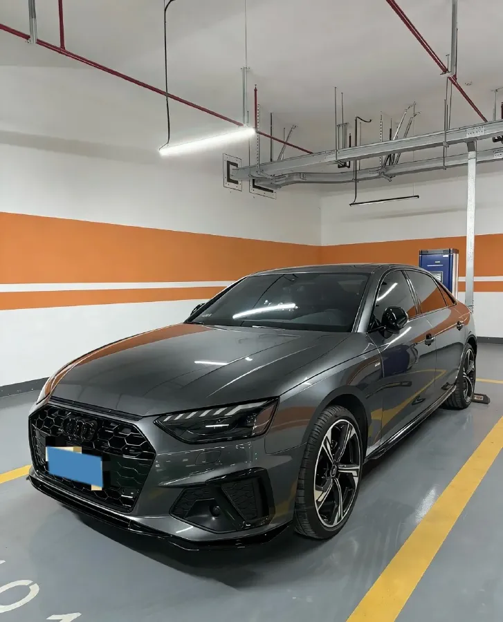 2024 Audi A4L 2.0T 190HP L4 7DCT,autocango,china used car exporter,china ev exporter,chinese used car exporter,chinese used ev exporter