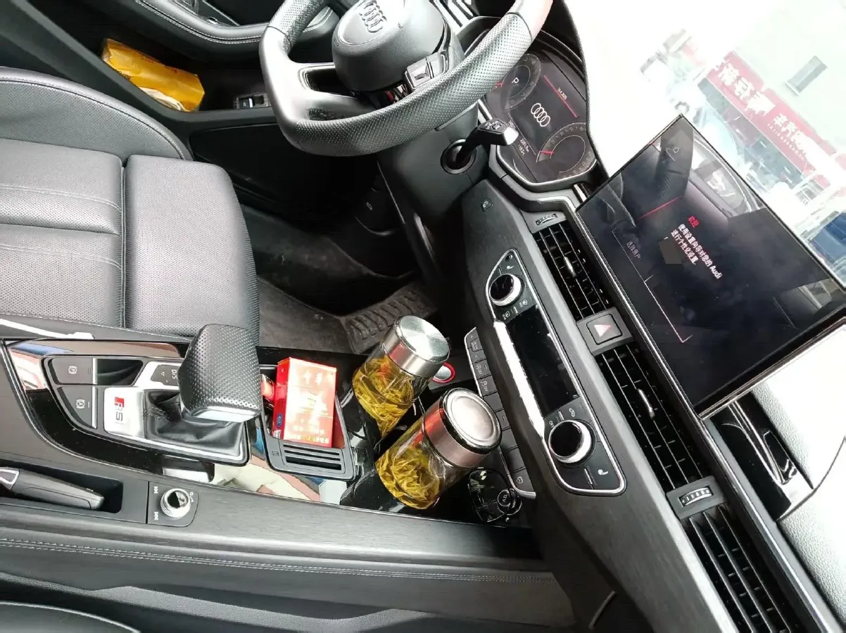 2024 Audi A4L 2.0T 190HP L4 7DCT,autocango,china used car exporter,china ev exporter,chinese used car exporter,chinese used ev exporter