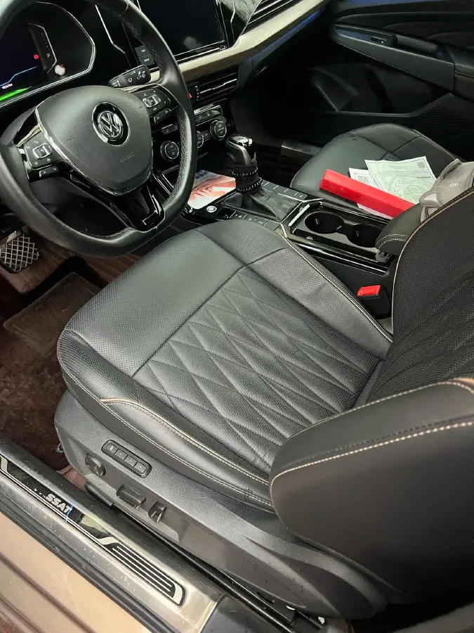 2019 Skoda Kodiak 2.0T 186HP L4 7DCT,autocango,china used car exporter,china ev exporter,chinese used car exporter,chinese used ev exporter