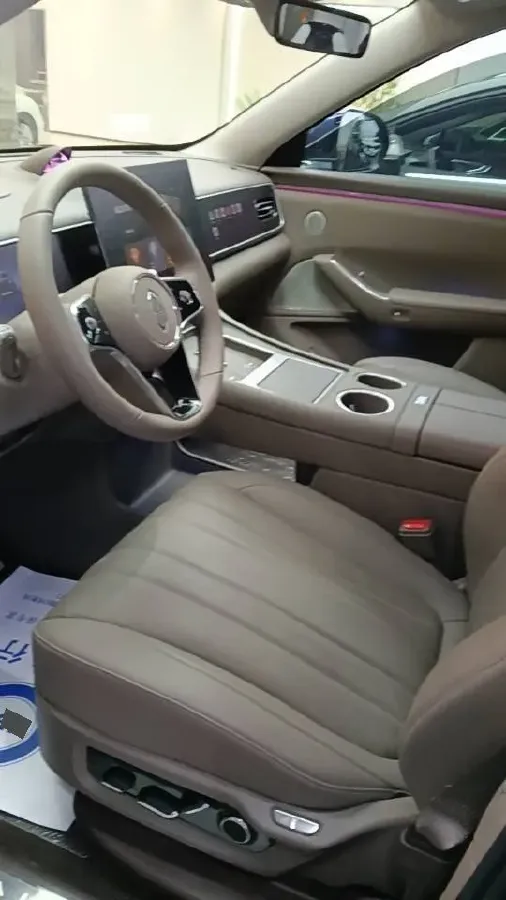 2026 AITO AITO M7 REEV 160HP REEV,autocango,china used car exporter,china ev exporter,chinese used car exporter,chinese used ev exporter