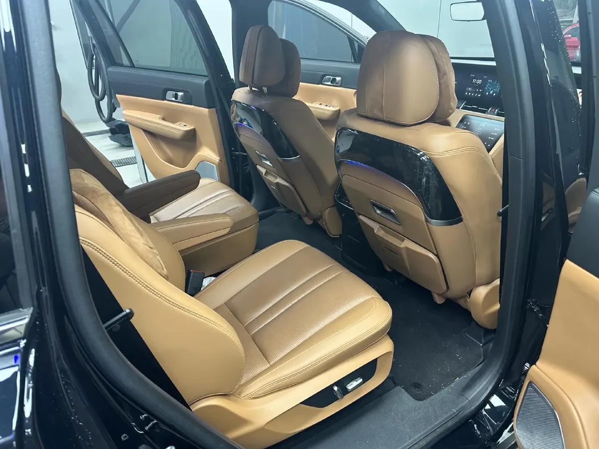 2020 Li ONE Range Extended 131HP REEV 40.5KWH,autocango,china used car exporter,china ev exporter,chinese used car exporter,chinese used ev exporter