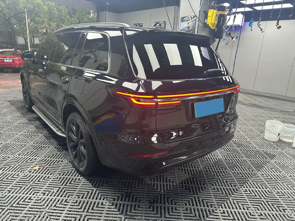 2020 Li ONE Range Extended 131HP REEV 40.5KWH,autocango,china used car exporter,china ev exporter,chinese used car exporter,chinese used ev exporter