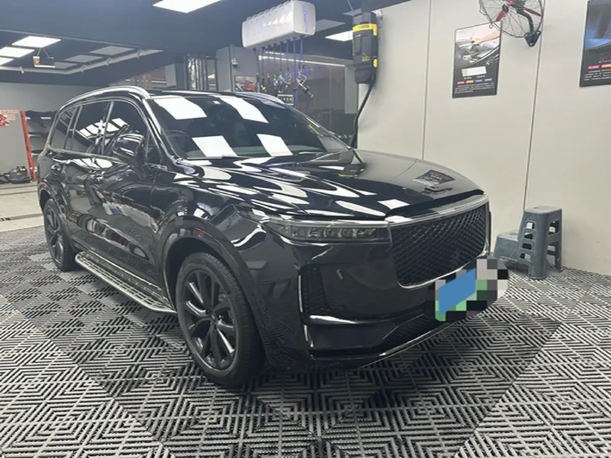 2020 Li ONE Range Extended 131HP REEV 40.5KWH,autocango,china used car exporter,china ev exporter,chinese used car exporter,chinese used ev exporter