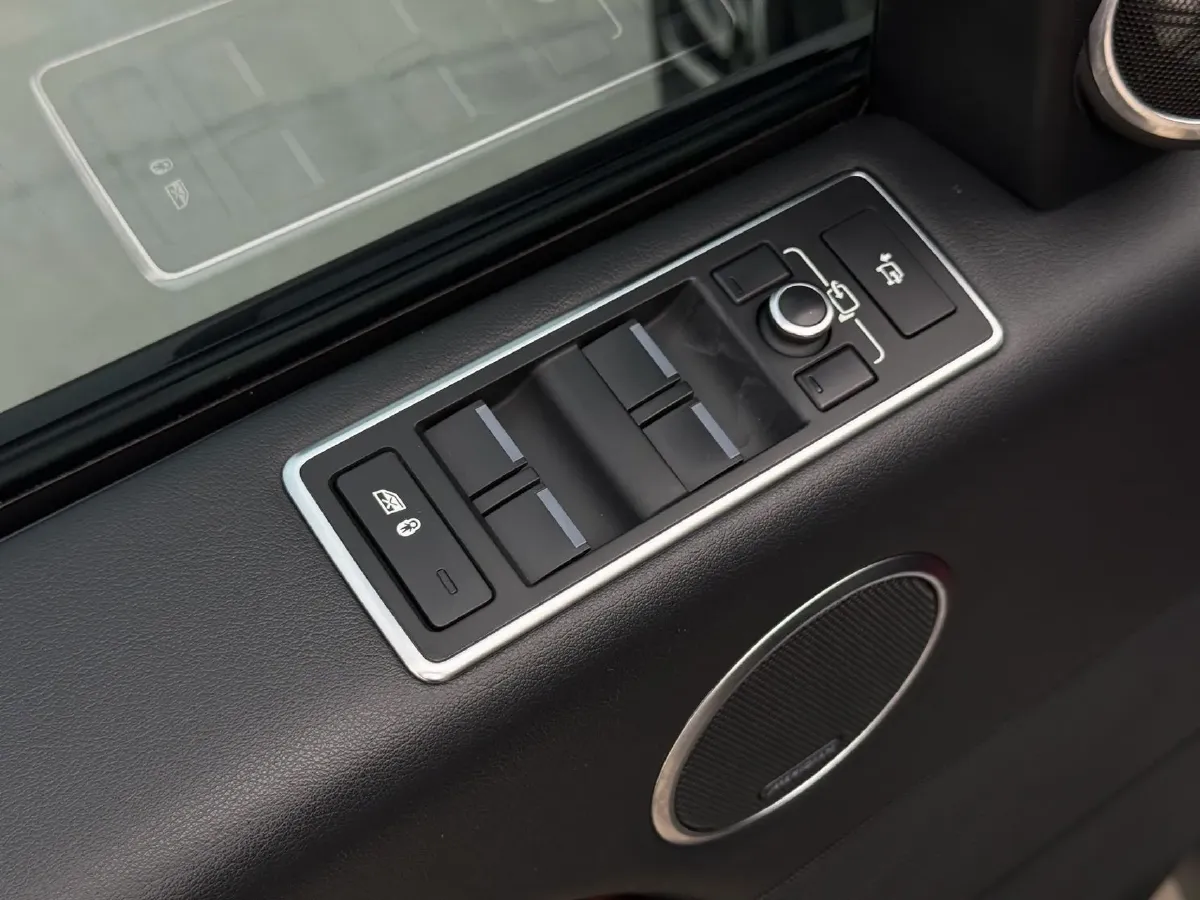 2017 Land Rover Range Rover 3.0T 381HP V6 8AT,autocango,china used car exporter,china ev exporter,chinese used car exporter,chinese used ev exporter