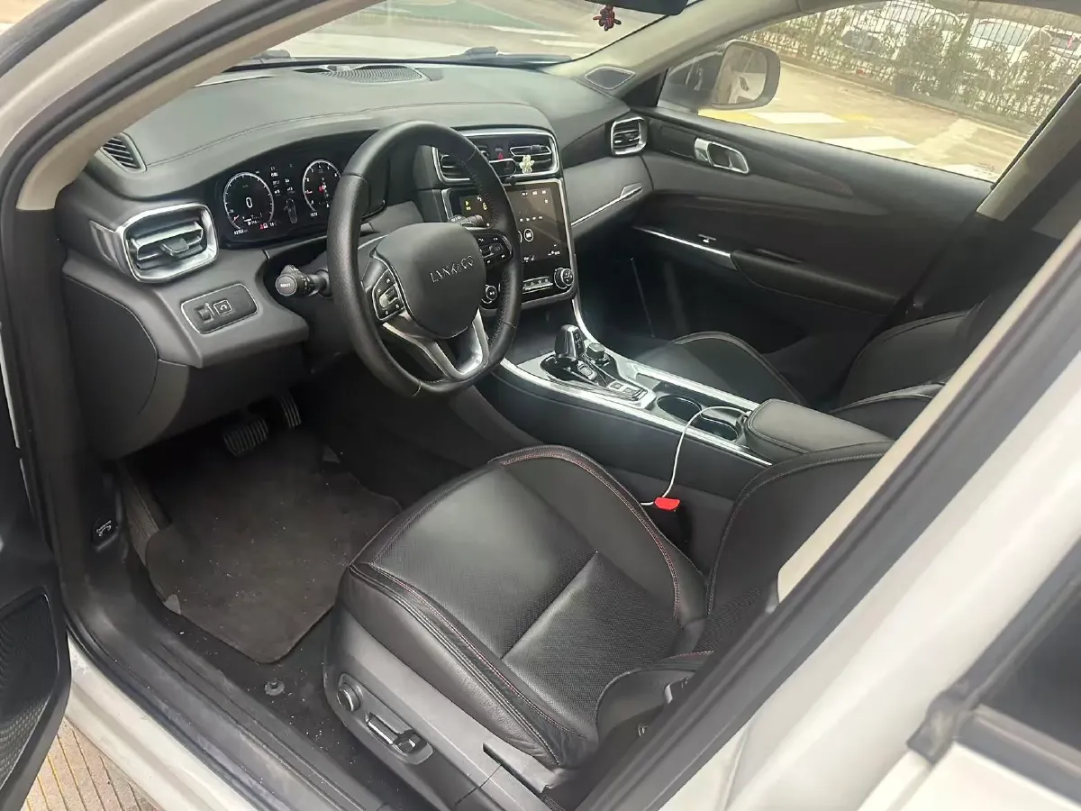 2019 LYNK&CO 01 2.0T 190HP L4 7DCT,autocango,china used car exporter,china ev exporter,chinese used car exporter,chinese used ev exporter