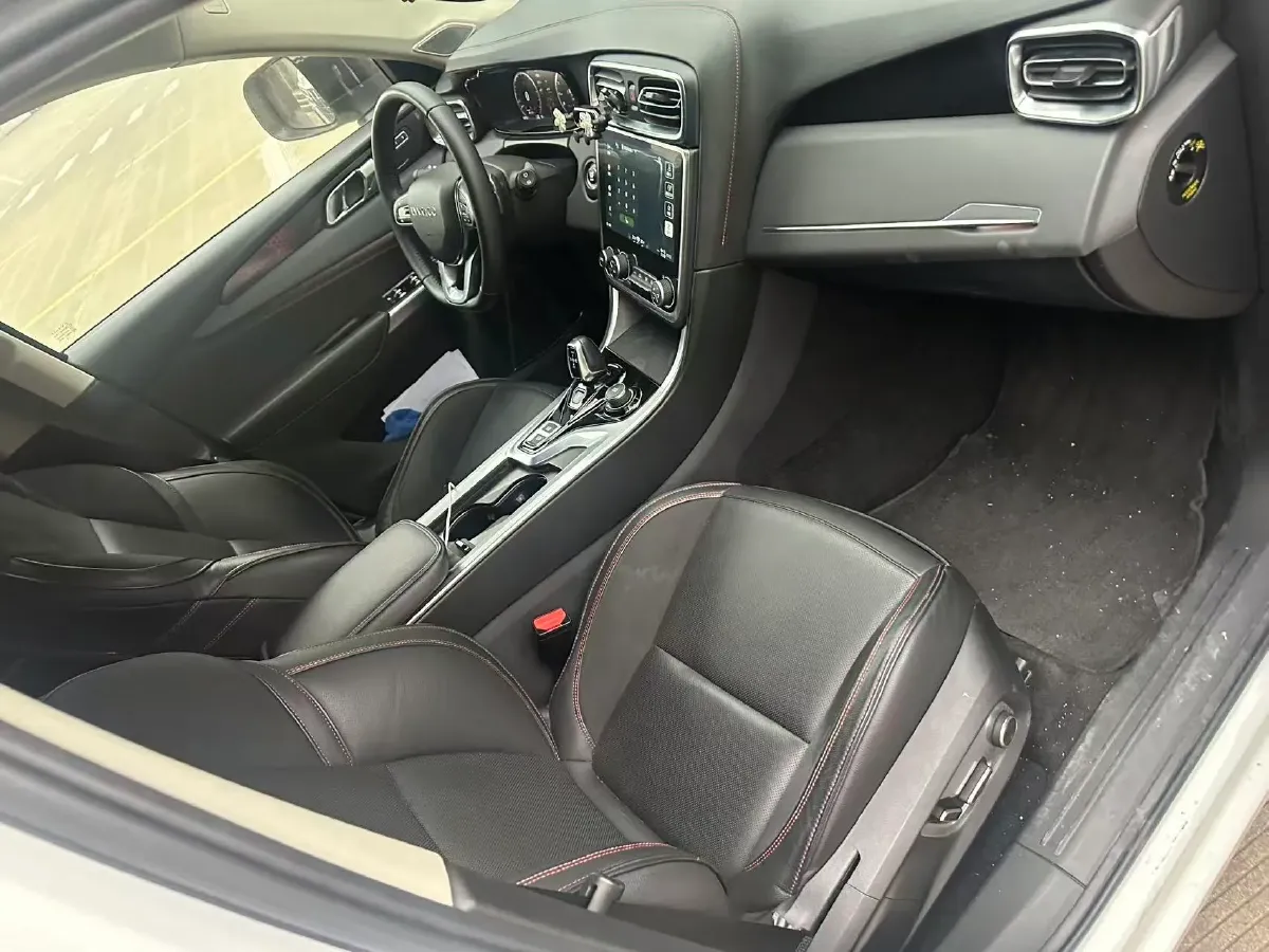 2019 LYNK&CO 01 2.0T 190HP L4 7DCT,autocango,china used car exporter,china ev exporter,chinese used car exporter,chinese used ev exporter