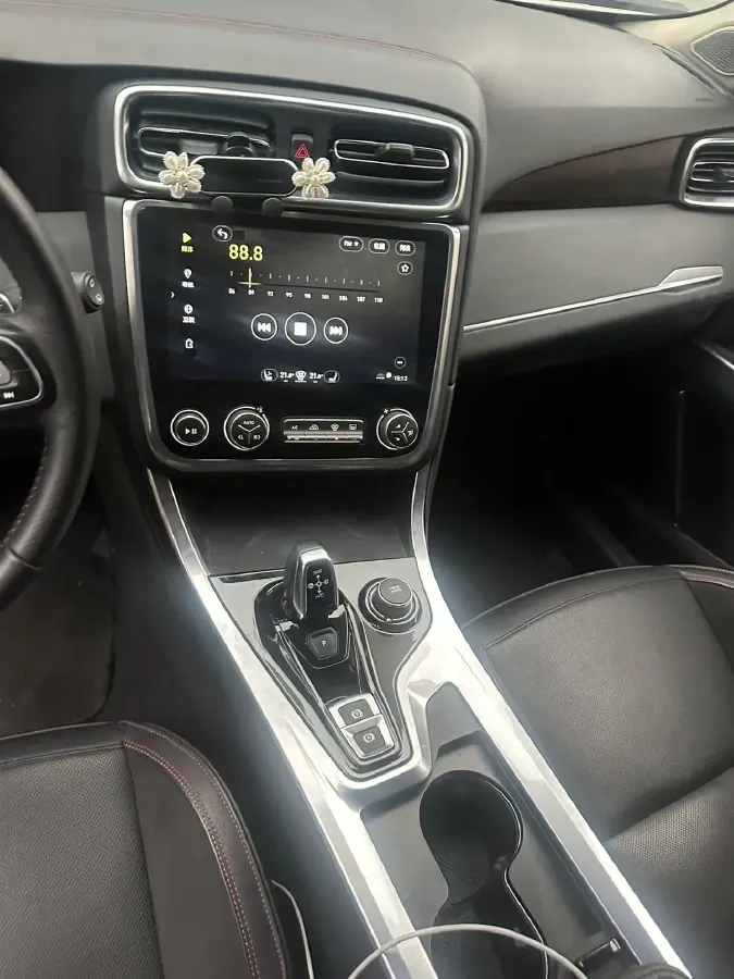 2019 LYNK&CO 01 2.0T 190HP L4 7DCT,autocango,china used car exporter,china ev exporter,chinese used car exporter,chinese used ev exporter