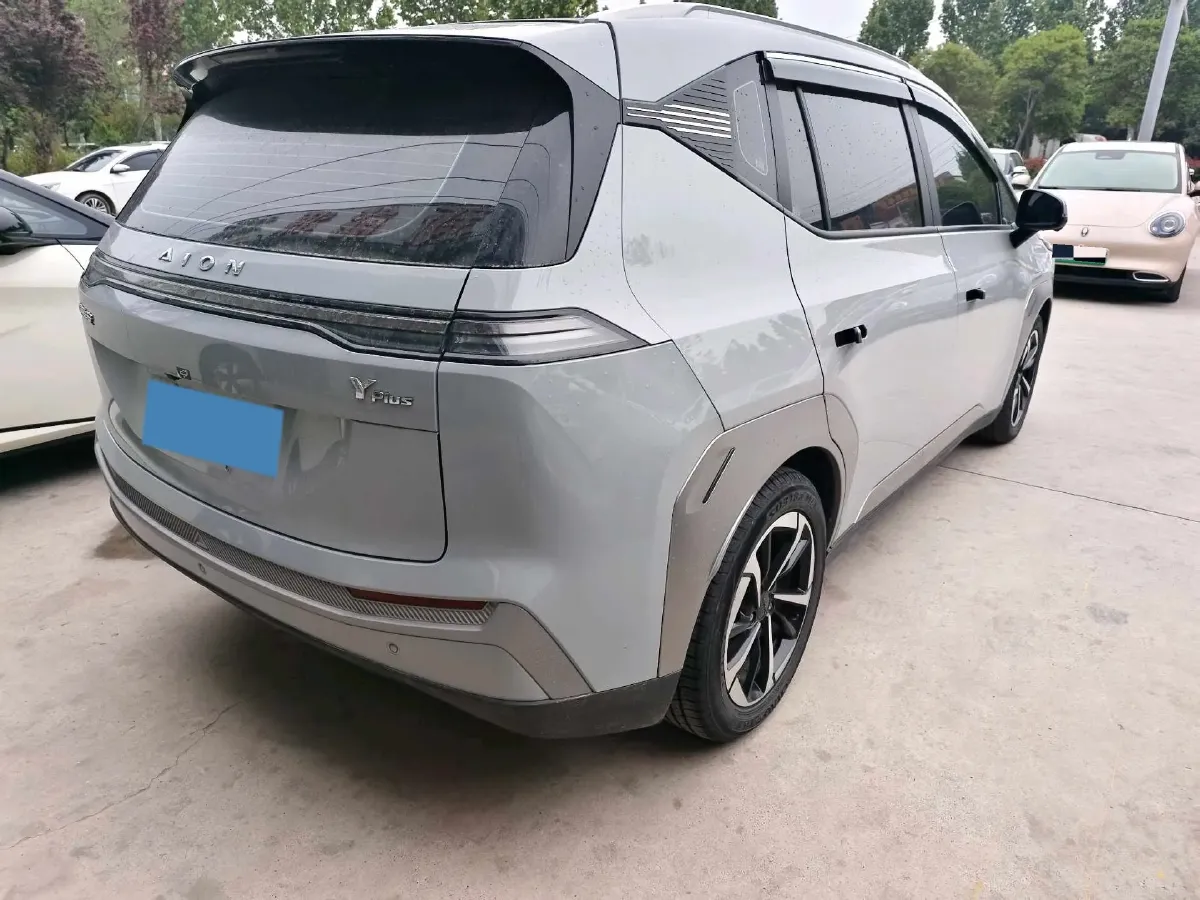 2024 Leapmotor C11 1.5L 95HP L4 REEV 43.74KWH,autocango,china used car exporter,china ev exporter,chinese used car exporter,chinese used ev exporter