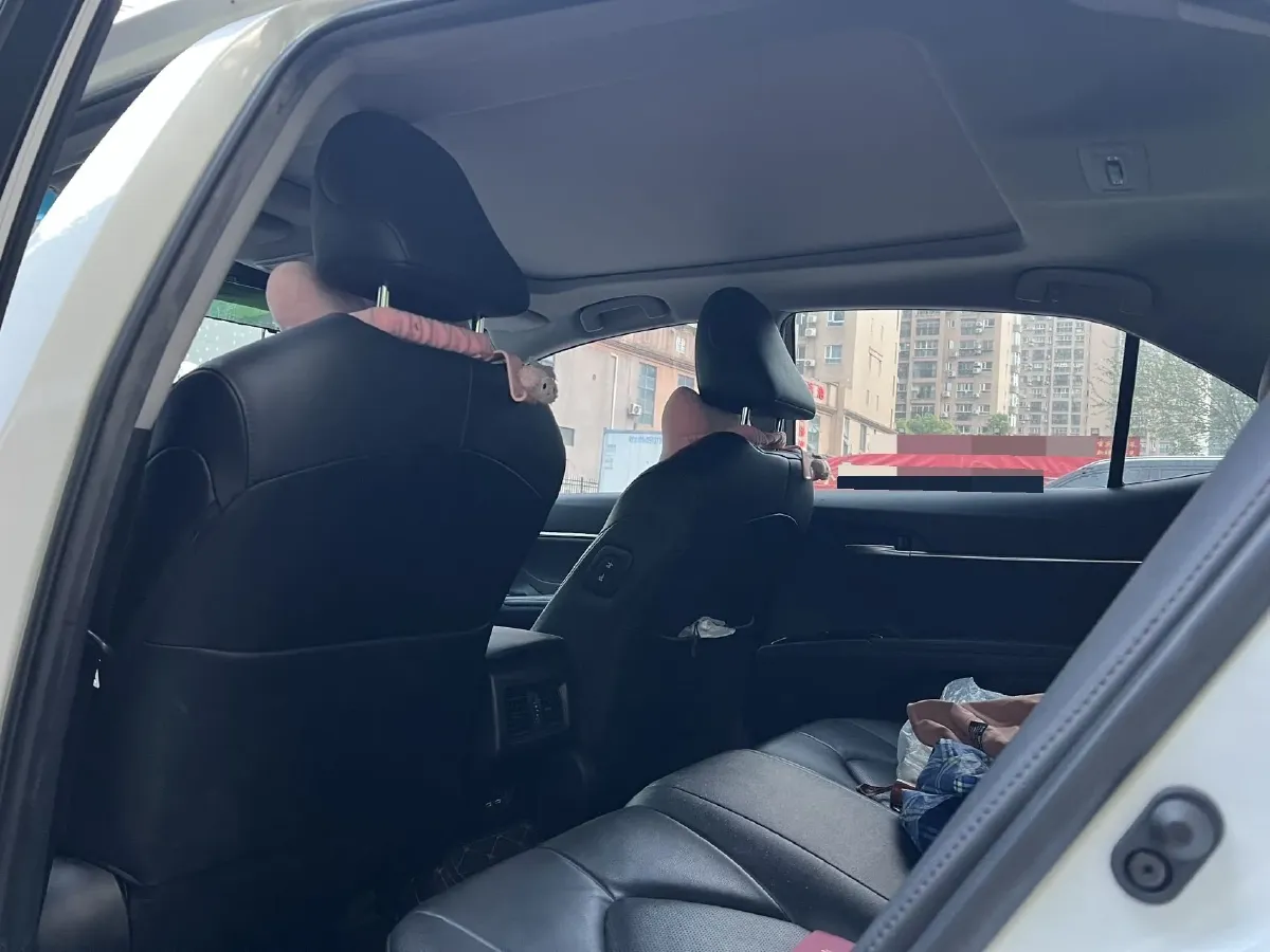 2019 Toyota Camry 2.5L 209HP L4 8AT,autocango,china used car exporter,china ev exporter,chinese used car exporter,chinese used ev exporter