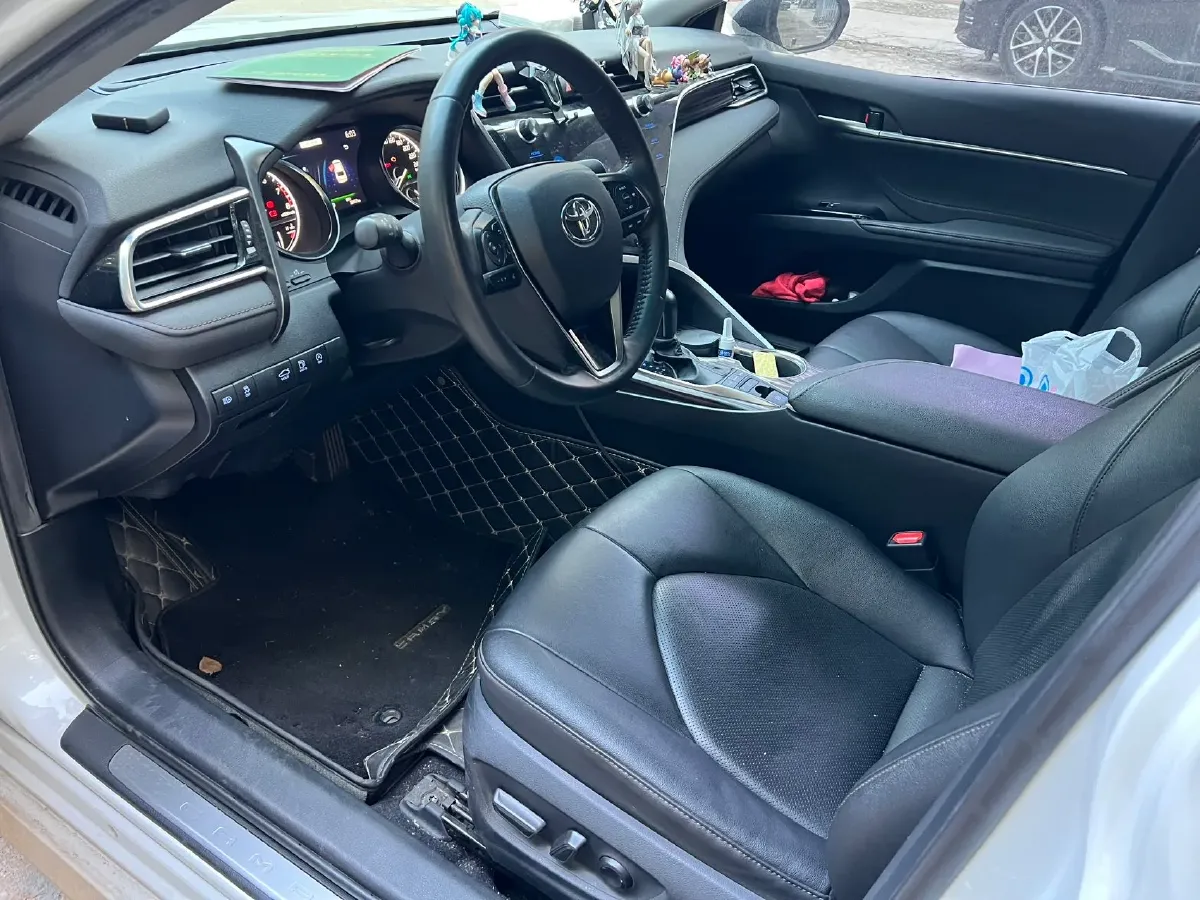 2019 Toyota Camry 2.5L 209HP L4 8AT,autocango,china used car exporter,china ev exporter,chinese used car exporter,chinese used ev exporter