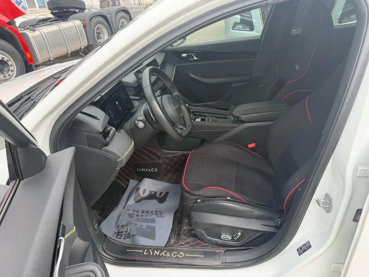 2022 LYNK&CO 03 1.5T 180HP L3 7DCT,autocango,china used car exporter,china ev exporter,chinese used car exporter,chinese used ev exporter