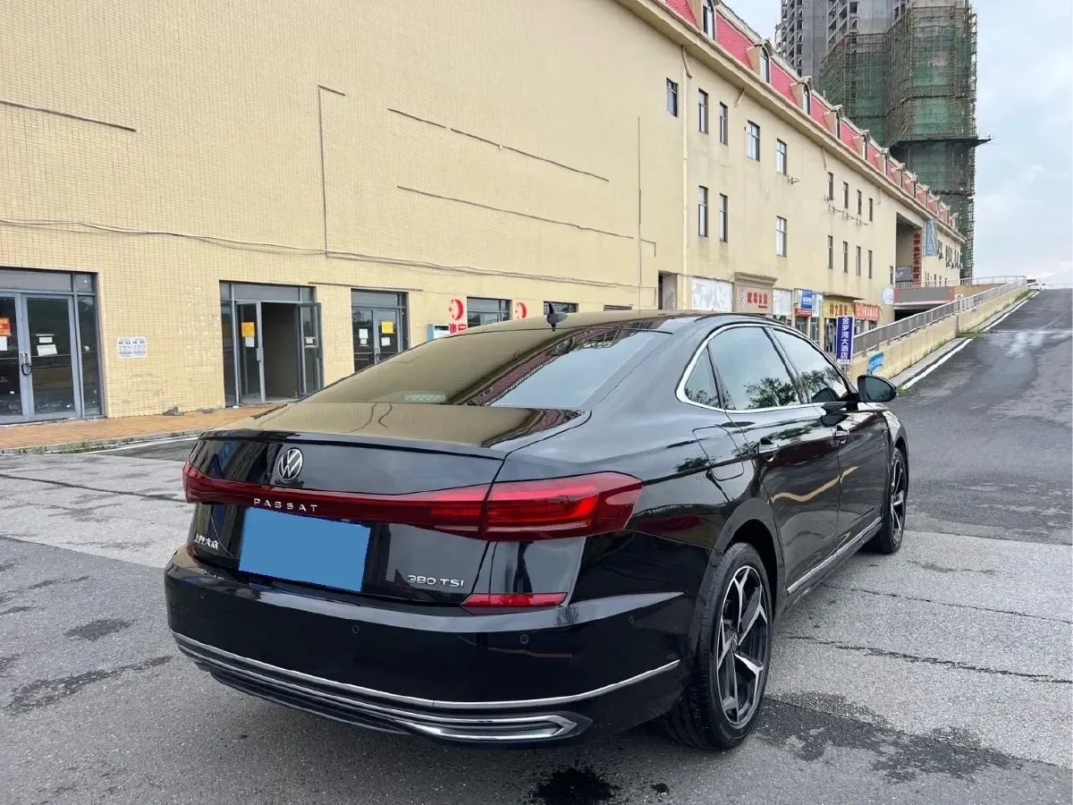2025 Volkswagen Passat 2.0T 220HP L4 7DCT,autocango,china used car exporter,china ev exporter,chinese used car exporter,chinese used ev exporter
