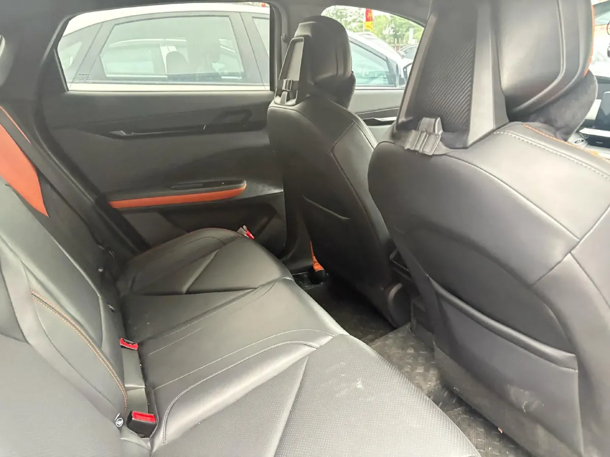 2022 ChangAn UNI-V 1.5T 188HP L4 7DCT,autocango,china used car exporter,china ev exporter,chinese used car exporter,chinese used ev exporter