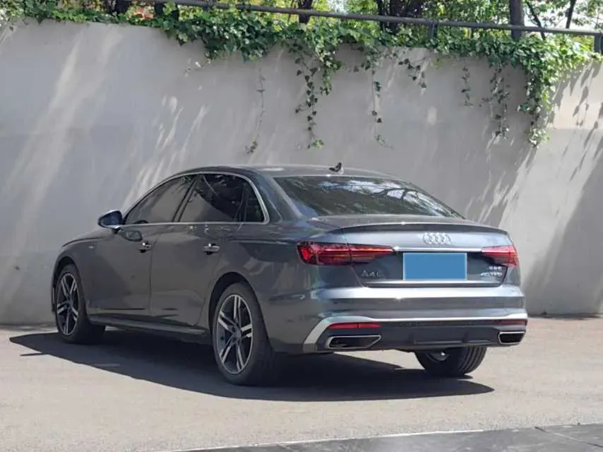 2020 Audi A4L 2.0T 190HP L4 7DCT,autocango,china used car exporter,china ev exporter,chinese used car exporter,chinese used ev exporter