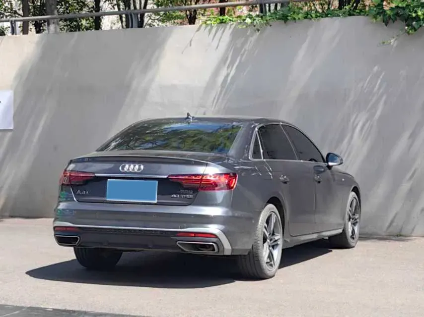 2020 Audi A4L 2.0T 190HP L4 7DCT,autocango,china used car exporter,china ev exporter,chinese used car exporter,chinese used ev exporter