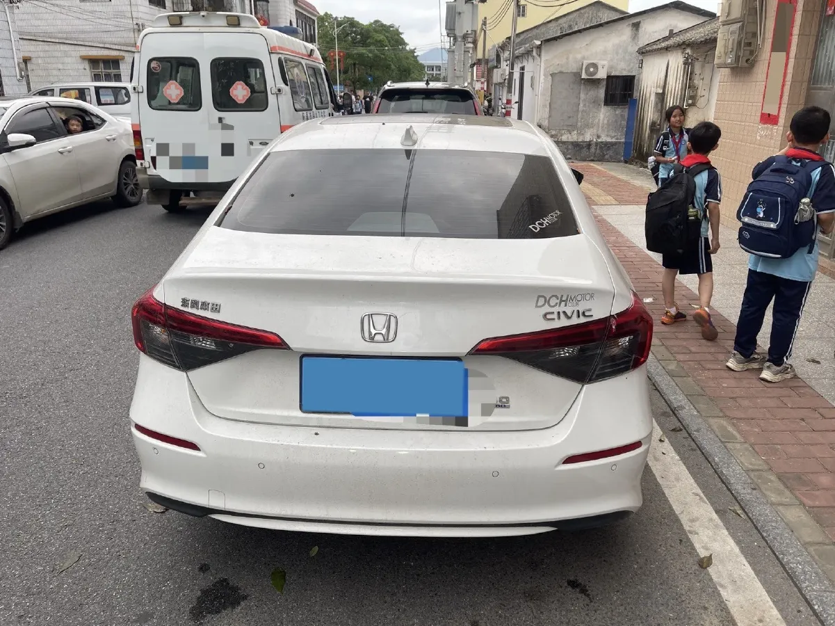 2022 Honda Civic 1.5T 182HP L4 CVT,autocango,china used car exporter,china ev exporter,chinese used car exporter,chinese used ev exporter