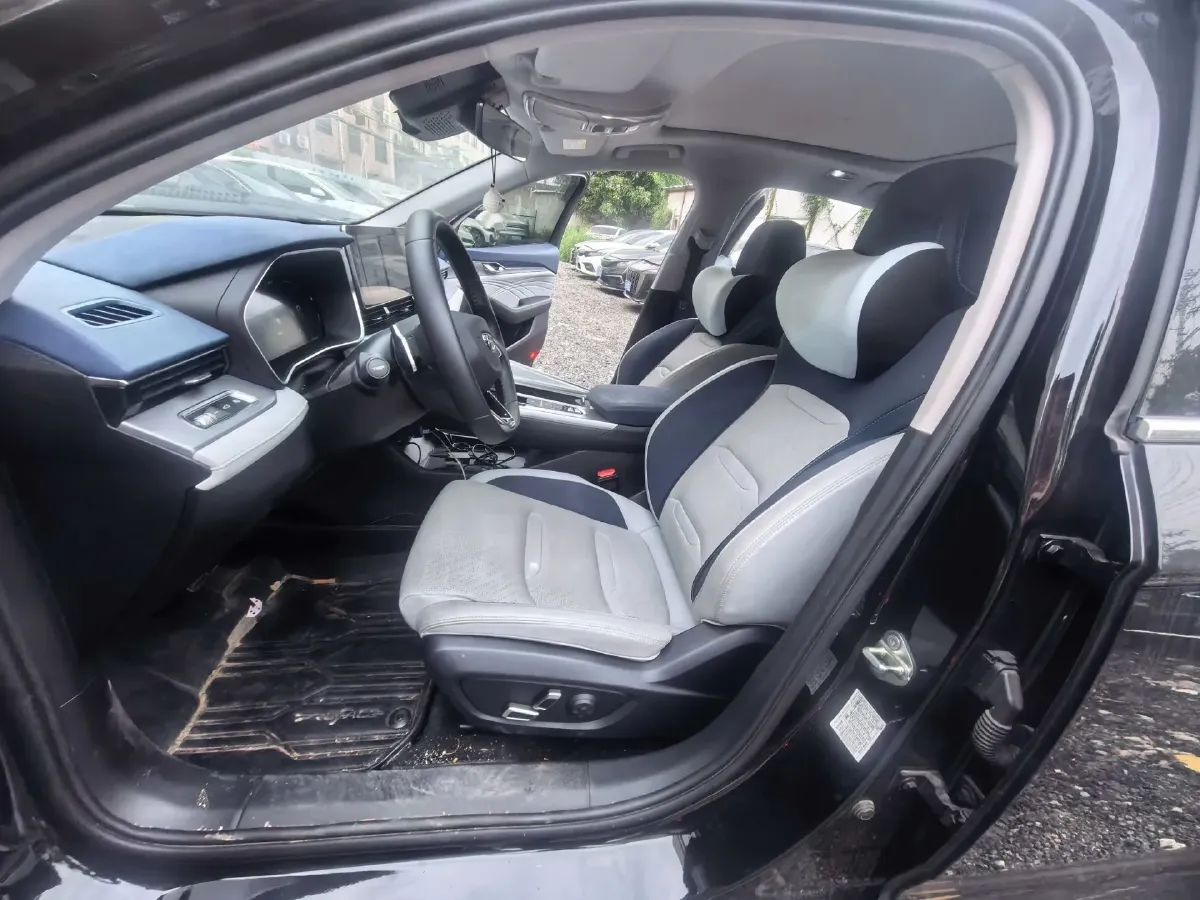 2023 Geely Preface 2.0T 190HP L4 7DCT,autocango,china used car exporter,china ev exporter,chinese used car exporter,chinese used ev exporter