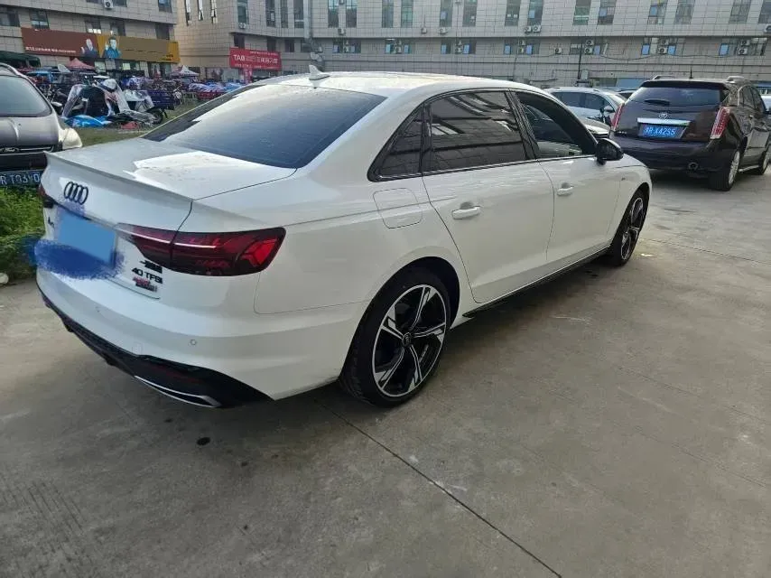 2025 Audi A4L 2.0T 190HP L4 7DCT,autocango,china used car exporter,china ev exporter,chinese used car exporter,chinese used ev exporter