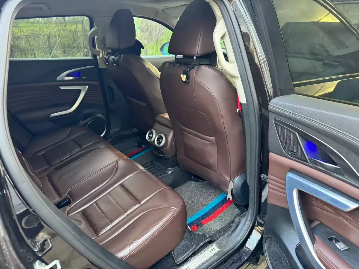 2019 WEY VV7 2.0T 227HP L4 7DCT,autocango,china used car exporter,china ev exporter,chinese used car exporter,chinese used ev exporter