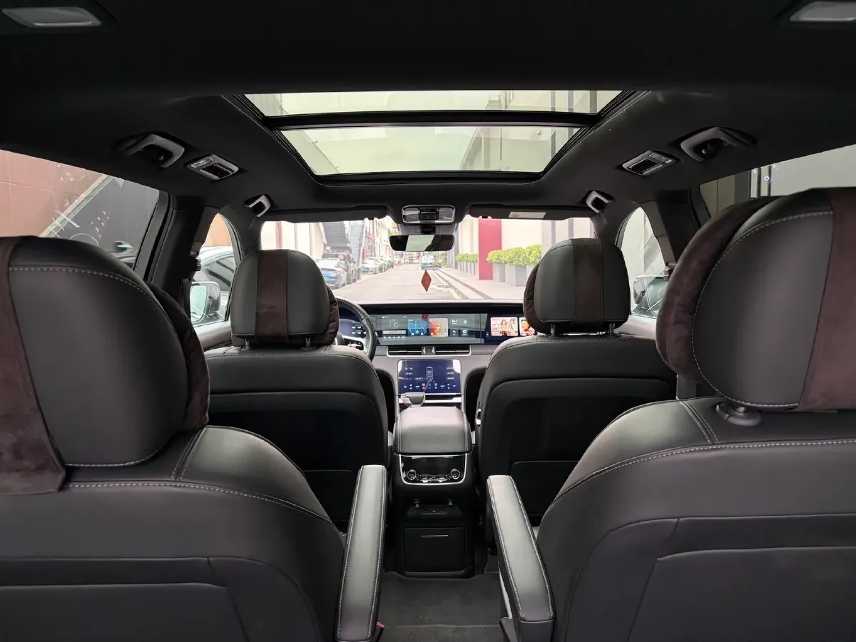 2021 Li ONE Range Extended 131HP REEV 40.5KWH,autocango,china used car exporter,china ev exporter,chinese used car exporter,chinese used ev exporter