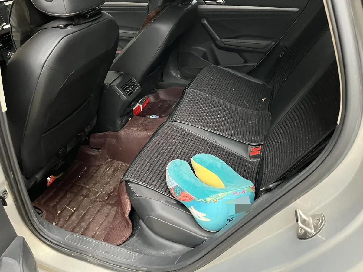 2021 Volkswagen Sagitar 1.2T 116HP L4 5MT,autocango,china used car exporter,china ev exporter,chinese used car exporter,chinese used ev exporter