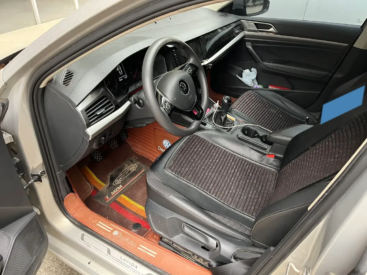 2021 Volkswagen Sagitar 1.2T 116HP L4 5MT,autocango,china used car exporter,china ev exporter,chinese used car exporter,chinese used ev exporter