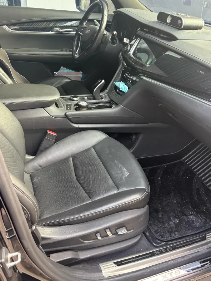 2020 Cadillac XT6 2.0T 241HP L4 9AT,autocango,china used car exporter,china ev exporter,chinese used car exporter,chinese used ev exporter