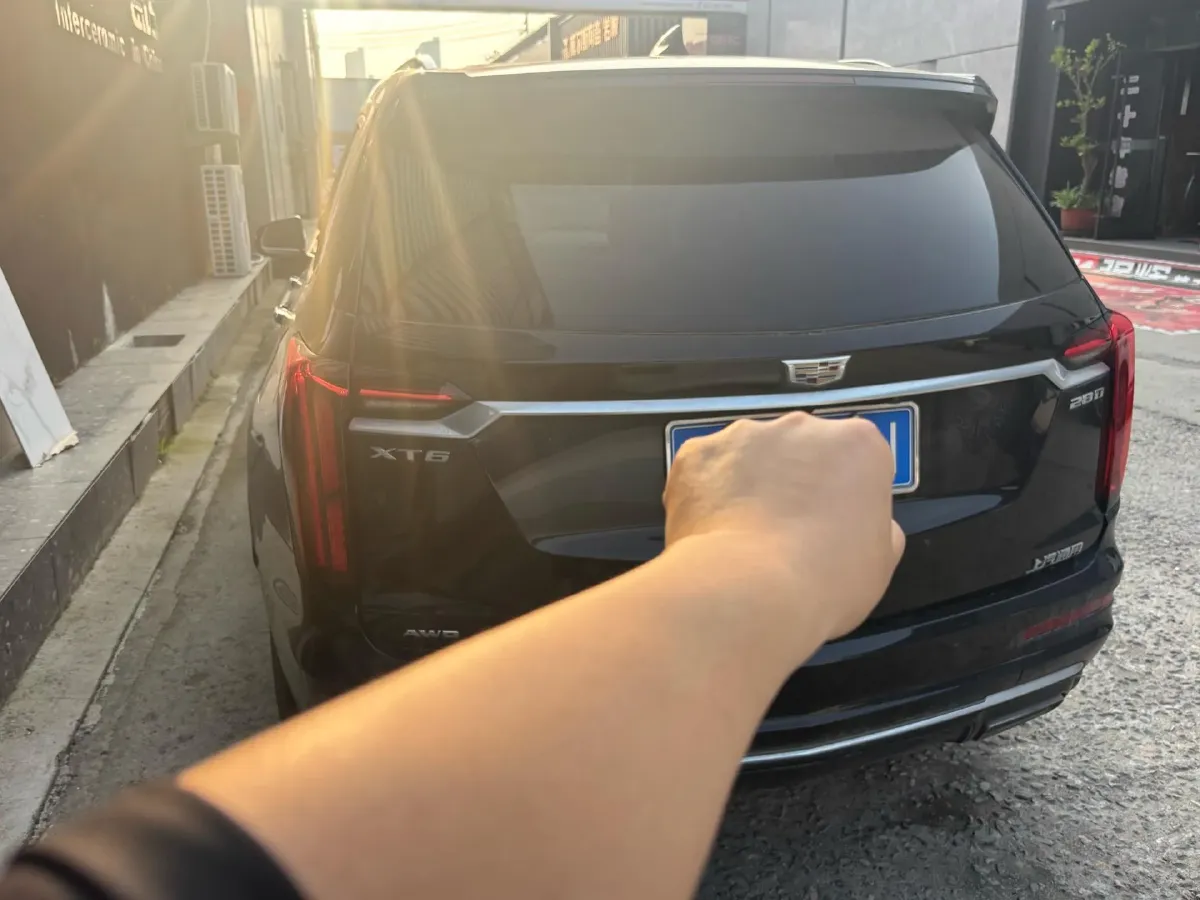 2020 Cadillac XT6 2.0T 241HP L4 9AT,autocango,china used car exporter,china ev exporter,chinese used car exporter,chinese used ev exporter