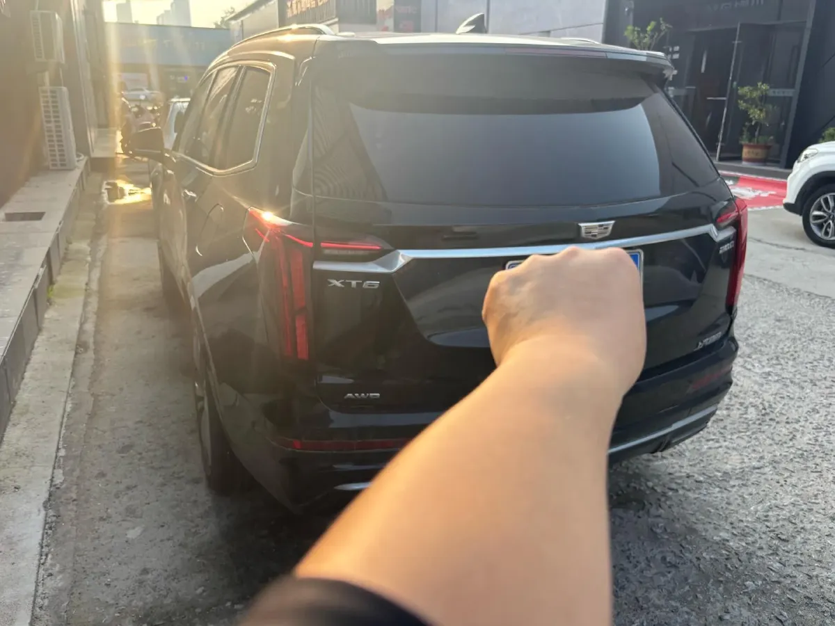 2020 Cadillac XT6 2.0T 241HP L4 9AT,autocango,china used car exporter,china ev exporter,chinese used car exporter,chinese used ev exporter