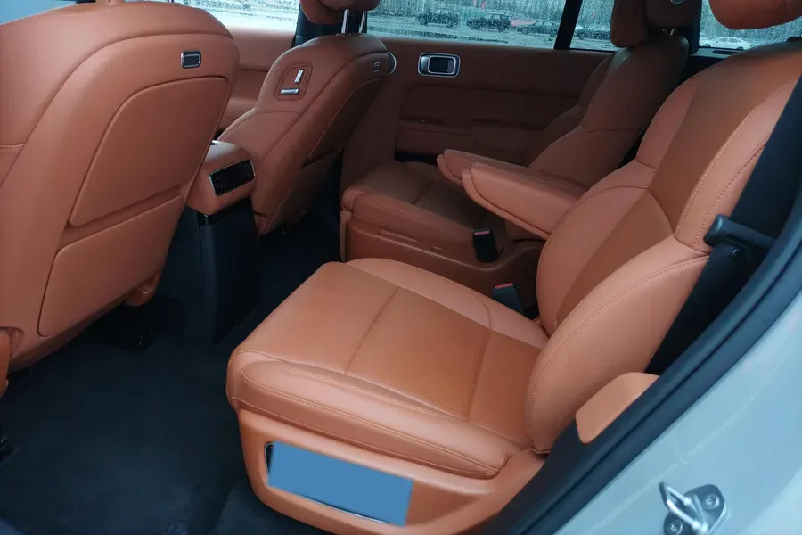 2025 Li L9 Range Extended 154HP REEV,autocango,china used car exporter,china ev exporter,chinese used car exporter,chinese used ev exporter