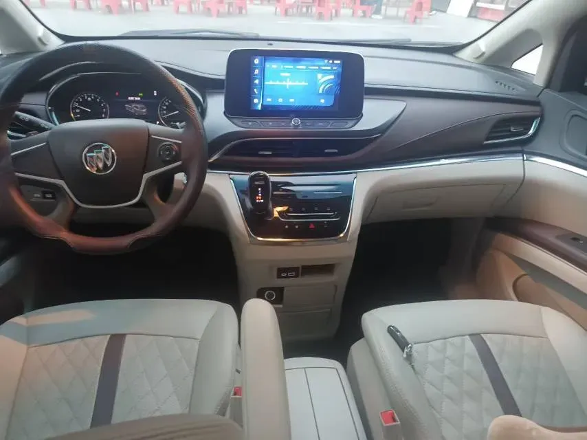 2018 Buick GL8 2.0T 260HP L4 6AT,autocango,china used car exporter,china ev exporter,chinese used car exporter,chinese used ev exporter