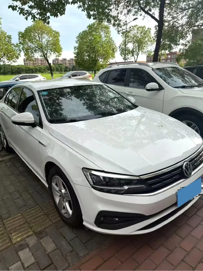2019 Volkswagen T-Cross 1.4T 150HP L4 7DCT,autocango,china used car exporter,china ev exporter,chinese used car exporter,chinese used ev exporter