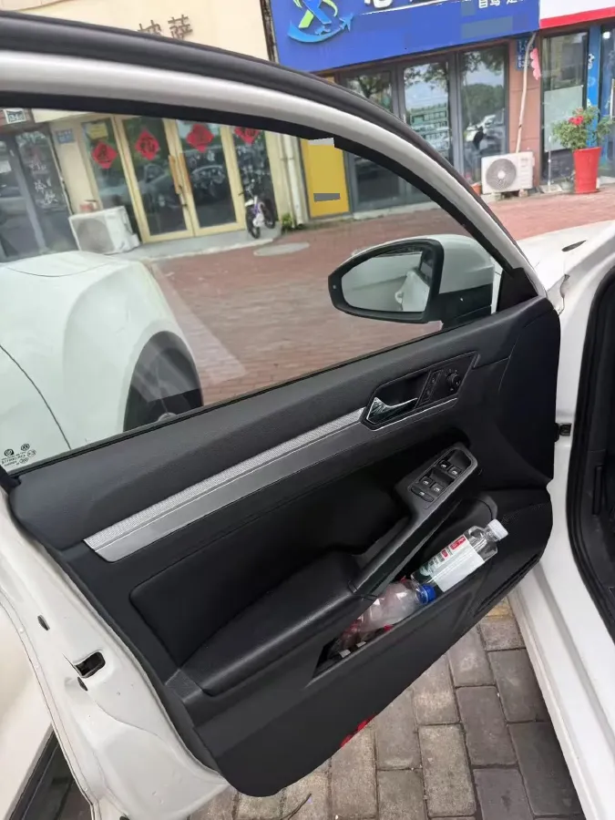 2019 Volkswagen T-Cross 1.4T 150HP L4 7DCT,autocango,china used car exporter,china ev exporter,chinese used car exporter,chinese used ev exporter