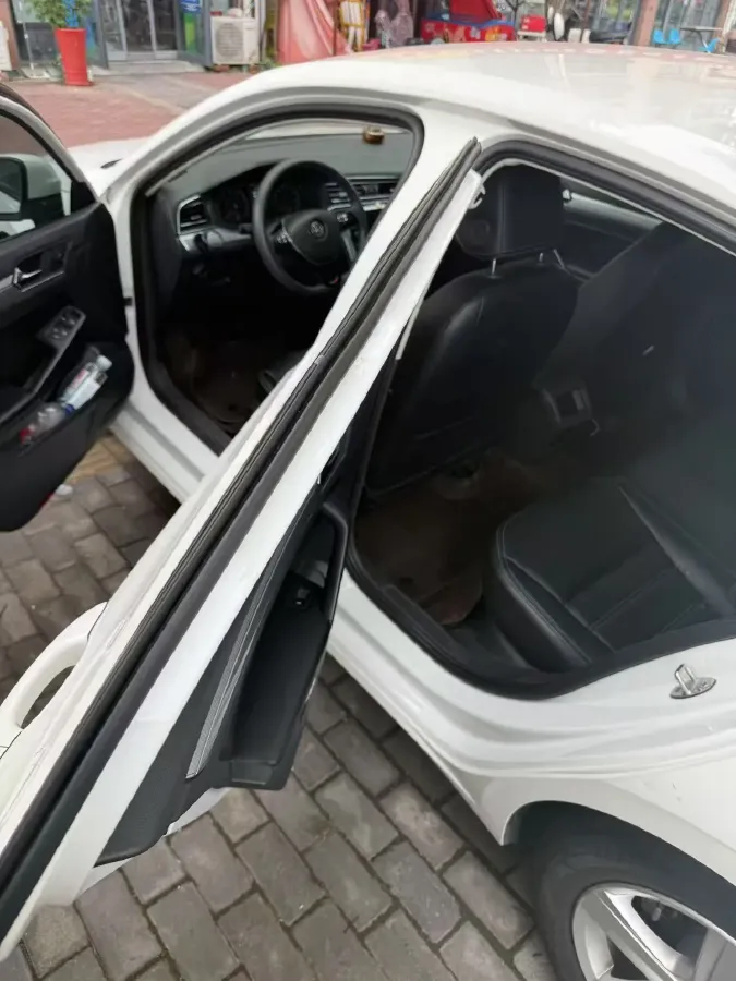 2019 Volkswagen T-Cross 1.4T 150HP L4 7DCT,autocango,china used car exporter,china ev exporter,chinese used car exporter,chinese used ev exporter