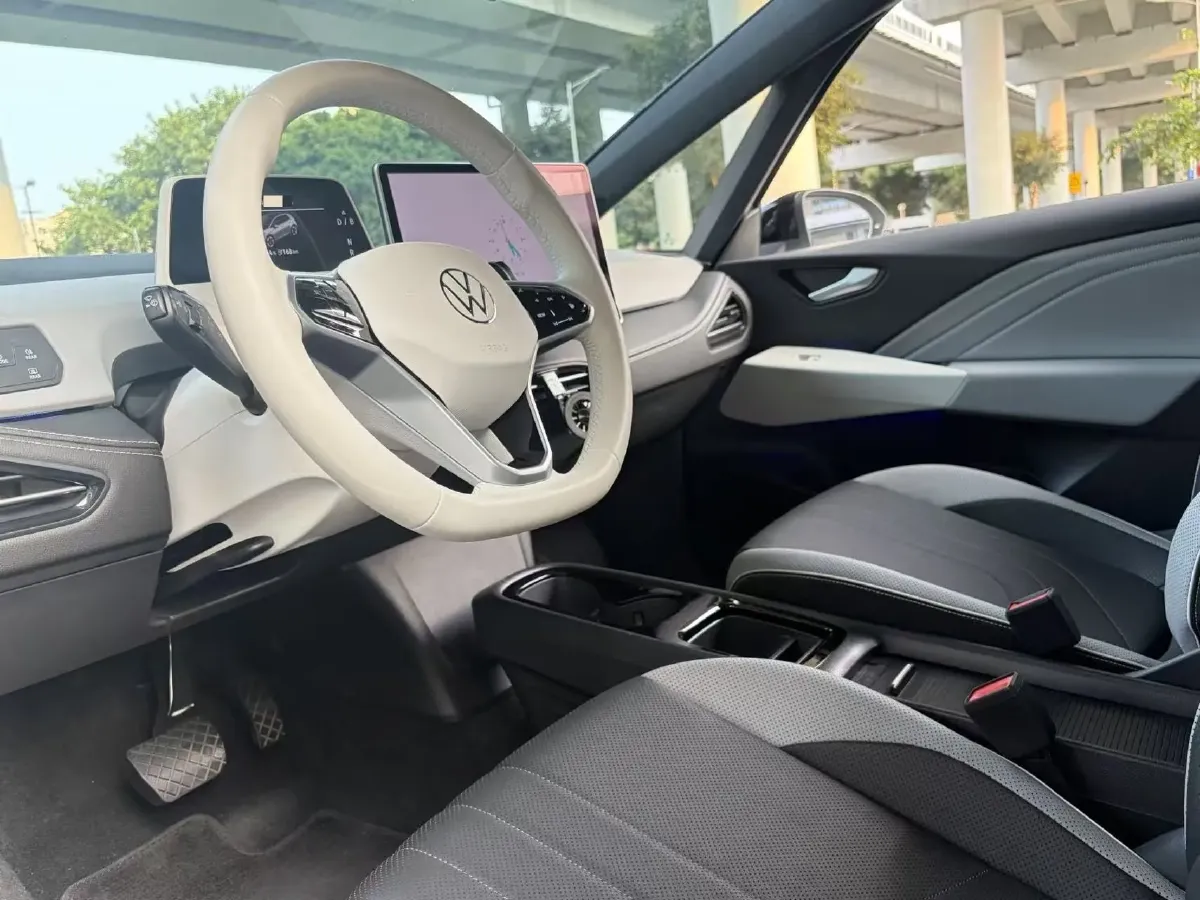 2025 Volkswagen ID.3 BEV 52.8KWH,autocango,china used car exporter,china ev exporter,chinese used car exporter,chinese used ev exporter