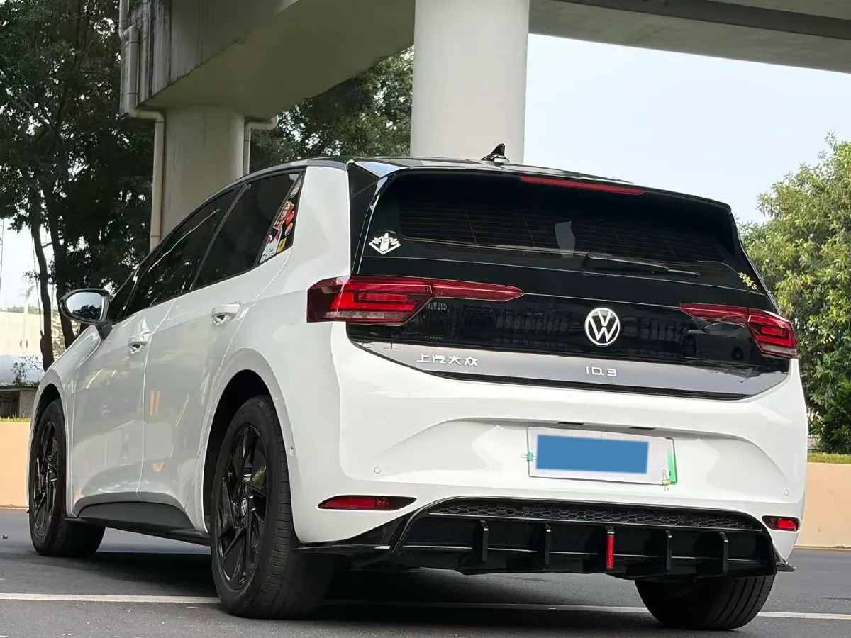2025 Volkswagen ID.3 BEV 52.8KWH,autocango,china used car exporter,china ev exporter,chinese used car exporter,chinese used ev exporter